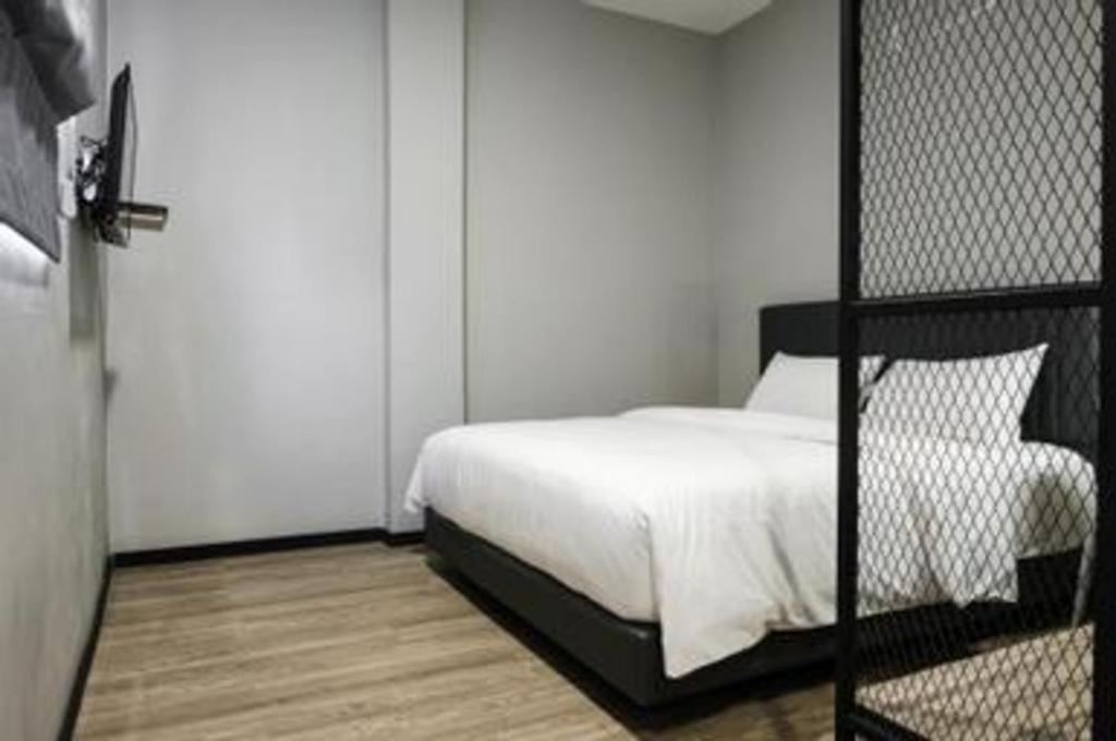 Oyo 568 Rajawali Homestay Палембанг Екстериор снимка