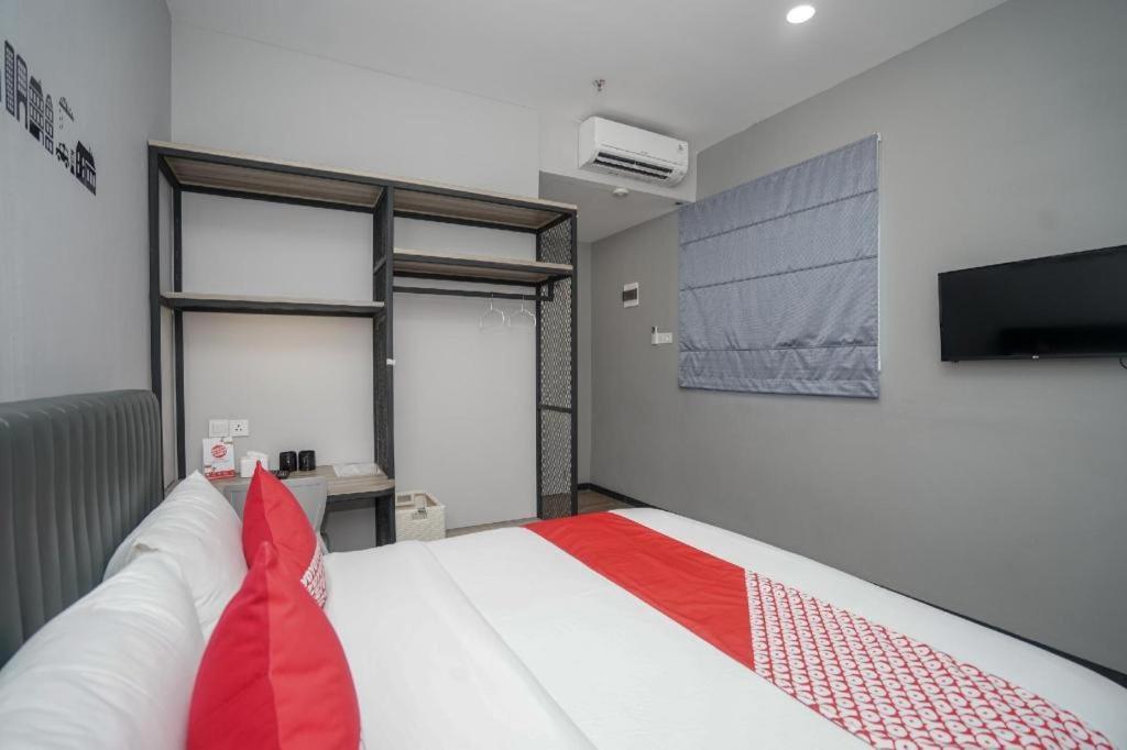 Oyo 568 Rajawali Homestay Палембанг Екстериор снимка