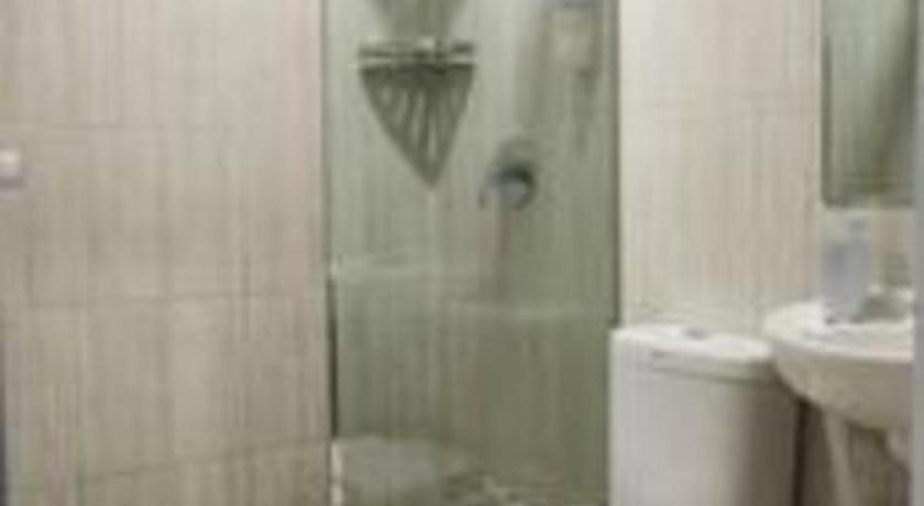 Oyo 568 Rajawali Homestay Палембанг Екстериор снимка