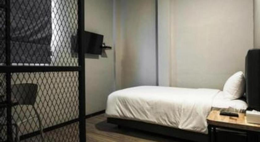 Oyo 568 Rajawali Homestay Палембанг Екстериор снимка