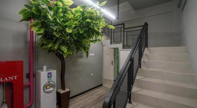 Oyo 568 Rajawali Homestay Палембанг Екстериор снимка