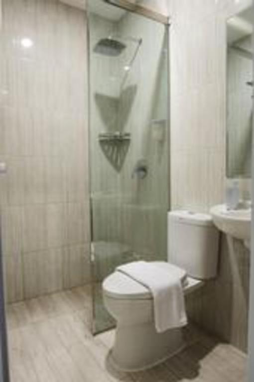 Oyo 568 Rajawali Homestay Палембанг Екстериор снимка