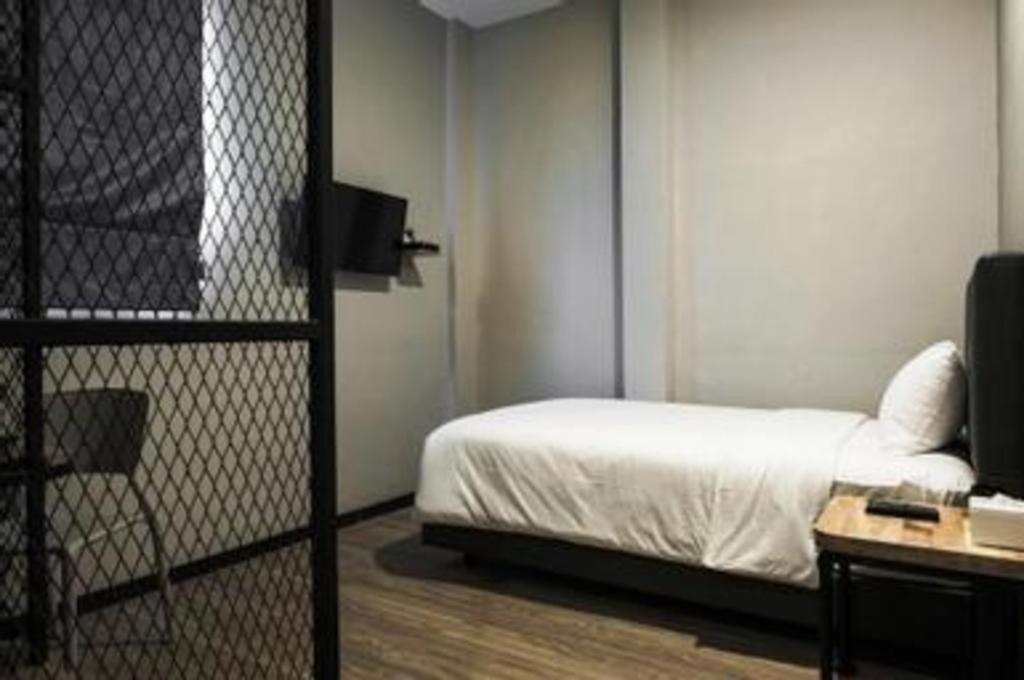 Oyo 568 Rajawali Homestay Палембанг Екстериор снимка